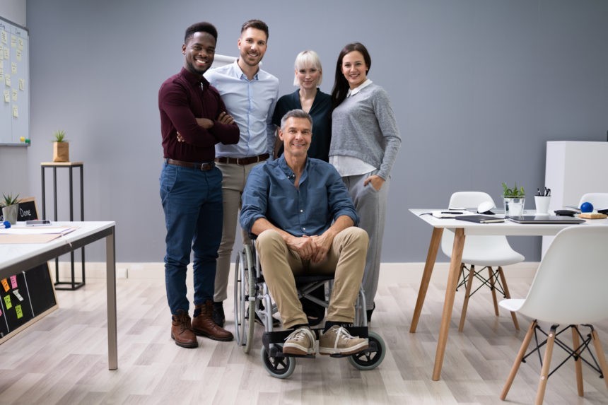 imagem de O que é PCD na empresa e como funciona a contratação?