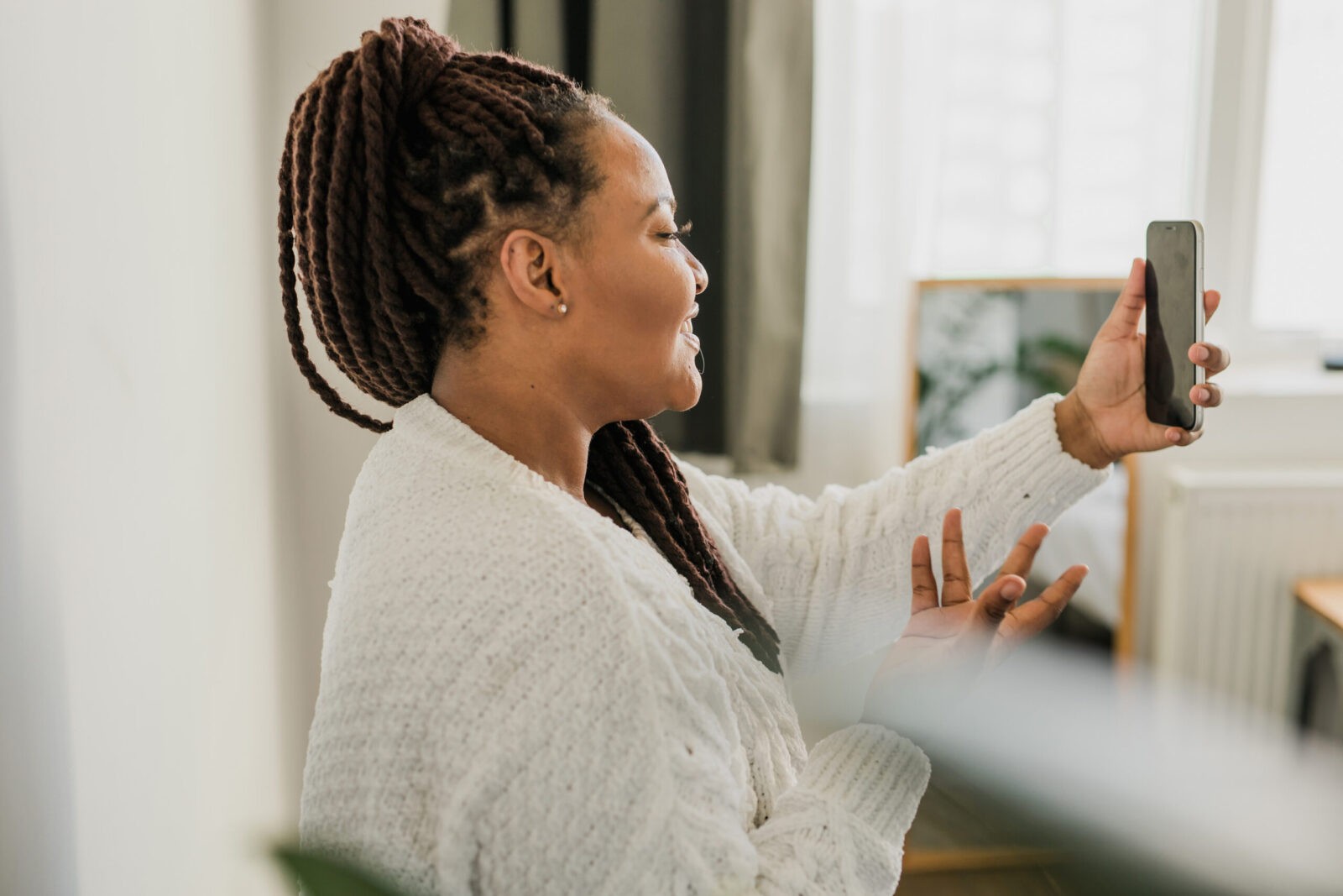 imagem de Ouvintismo: o que é e como combater esse preconceito?